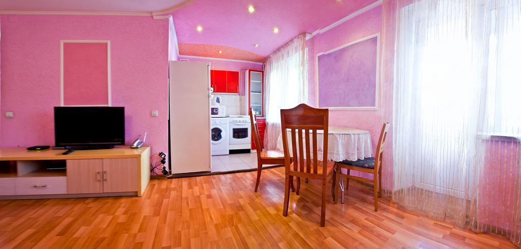 Lessor Centre Apartments อัลมาตี ห้อง รูปภาพ