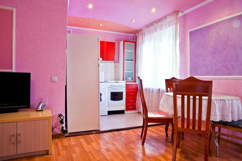 Lessor Centre Apartments อัลมาตี ห้อง รูปภาพ