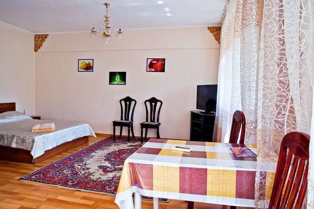 Lessor Centre Apartments อัลมาตี ห้อง รูปภาพ